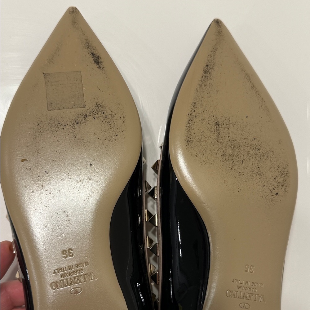 VALENTINO GARAVANI Rockstud leather point-toe flats - Picture 11 of 11